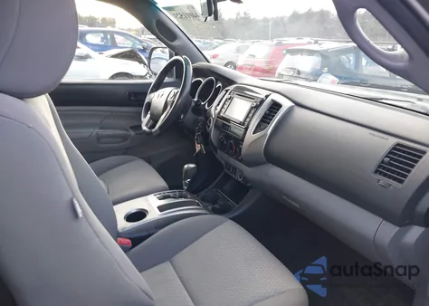 2014 Toyota Tacoma Base V6 z USA, uszkodzony, nr VIN 5TFLU4EN0EX098409